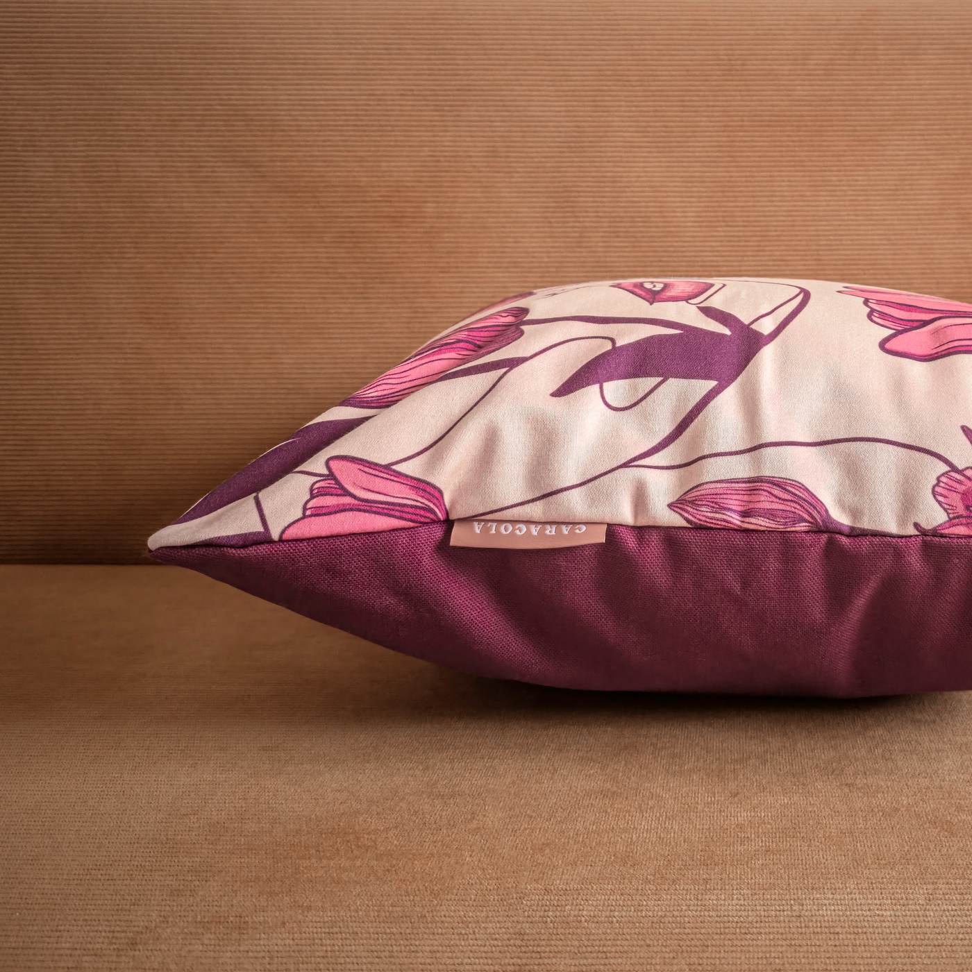 Tulips Art Cushion – Handcrafted in the Netherlands - Image 2